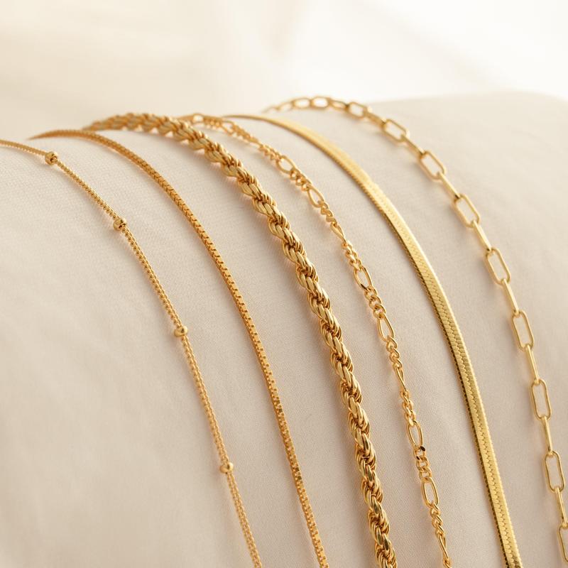 The six chain styles laid out side by side