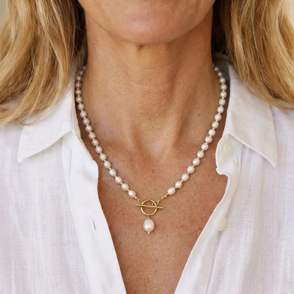 Classic Pearl Necklace by Avera Paris