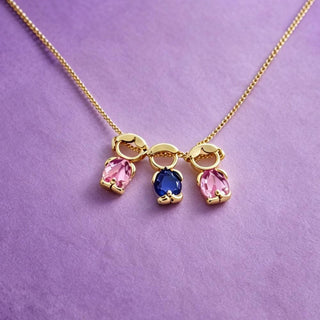 Mom & Kids Necklace with three children, gold